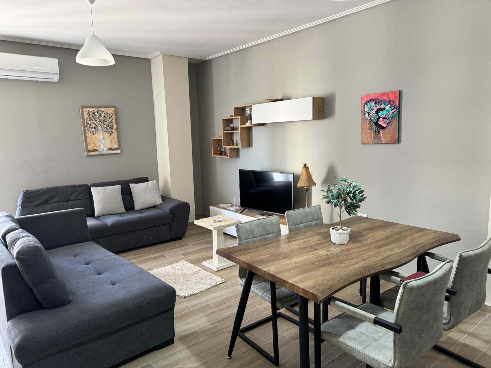 Leon Sea View Apartment Sarandë